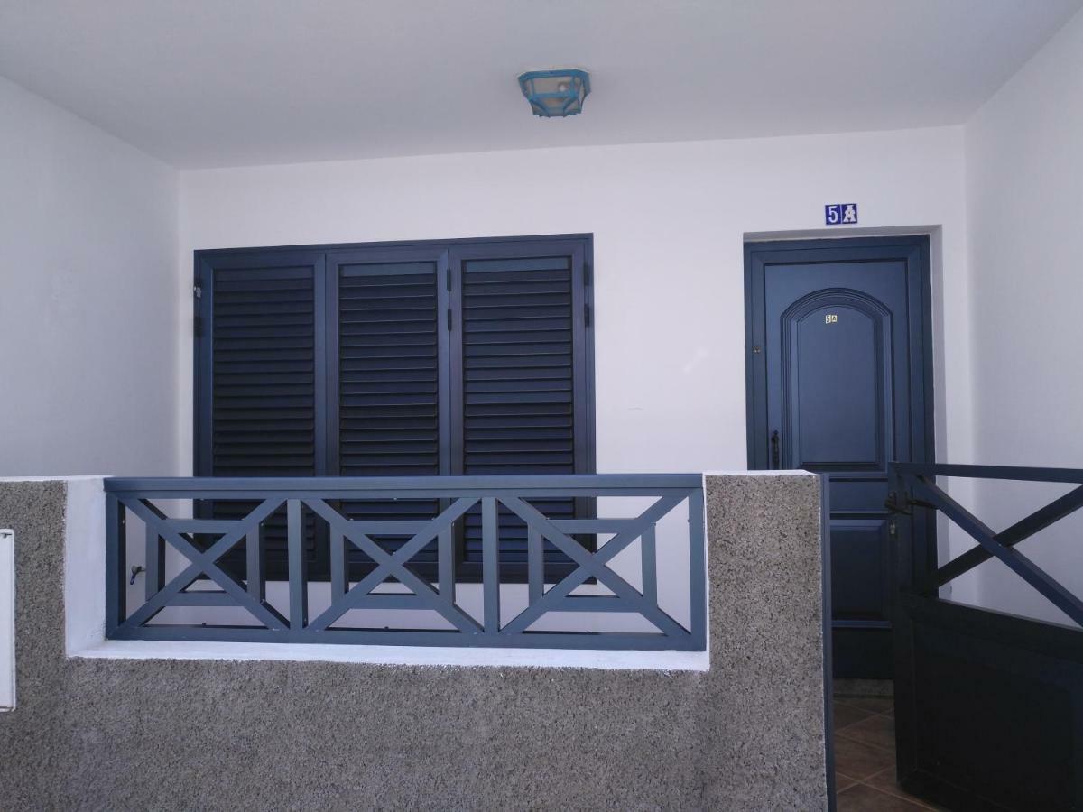 Casa La Caleta Apartment Famara Bagian luar foto